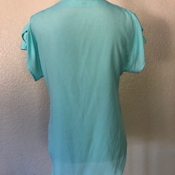 Express Top - Picture 2 of 3